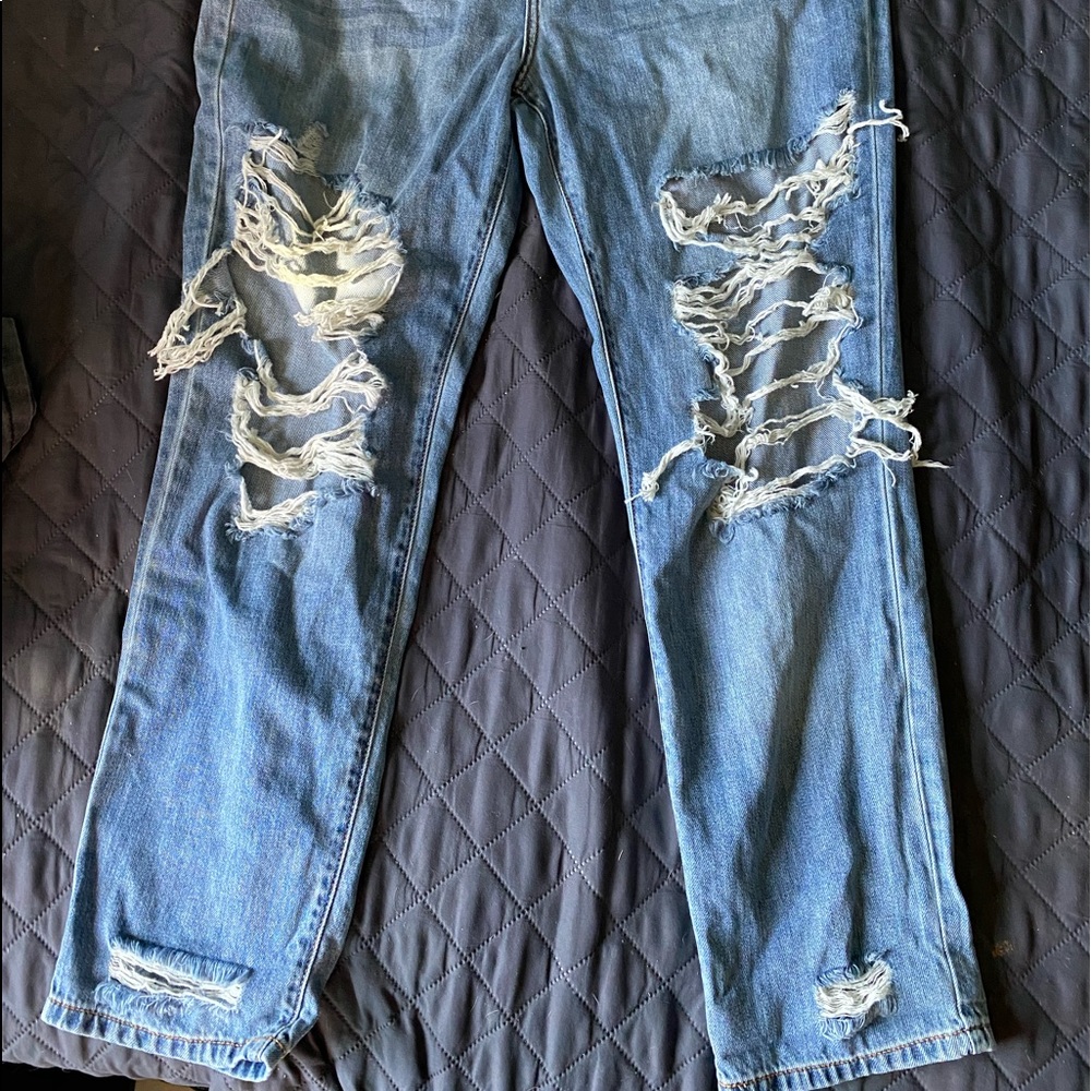 FASHION NOVA Distressed High Rise Boyfriend Jeans